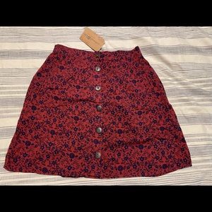 Red high-waisted skirt w/ Blue Floral design